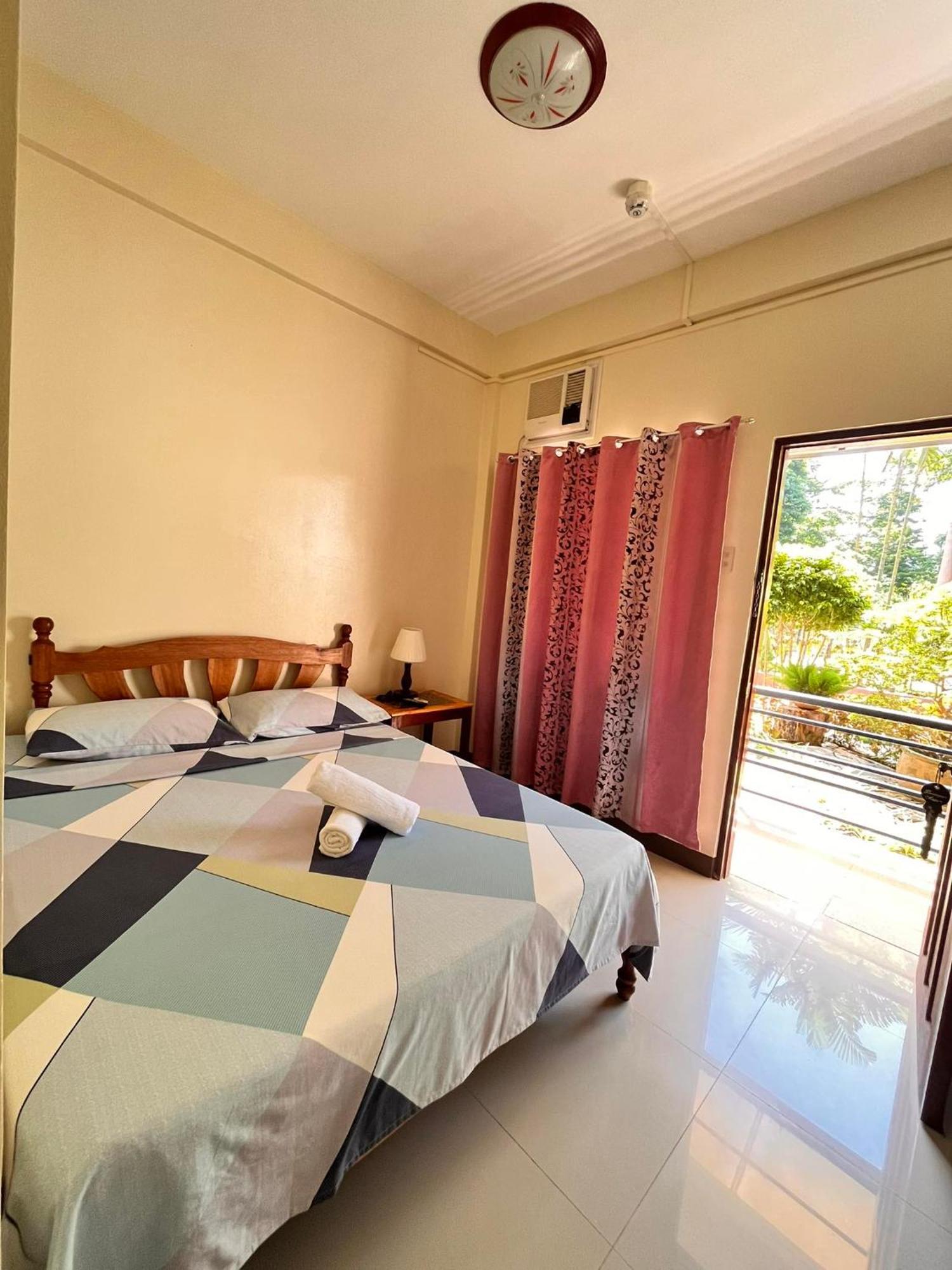 Diakopes Inn Puerto Princesa Bagian luar foto
